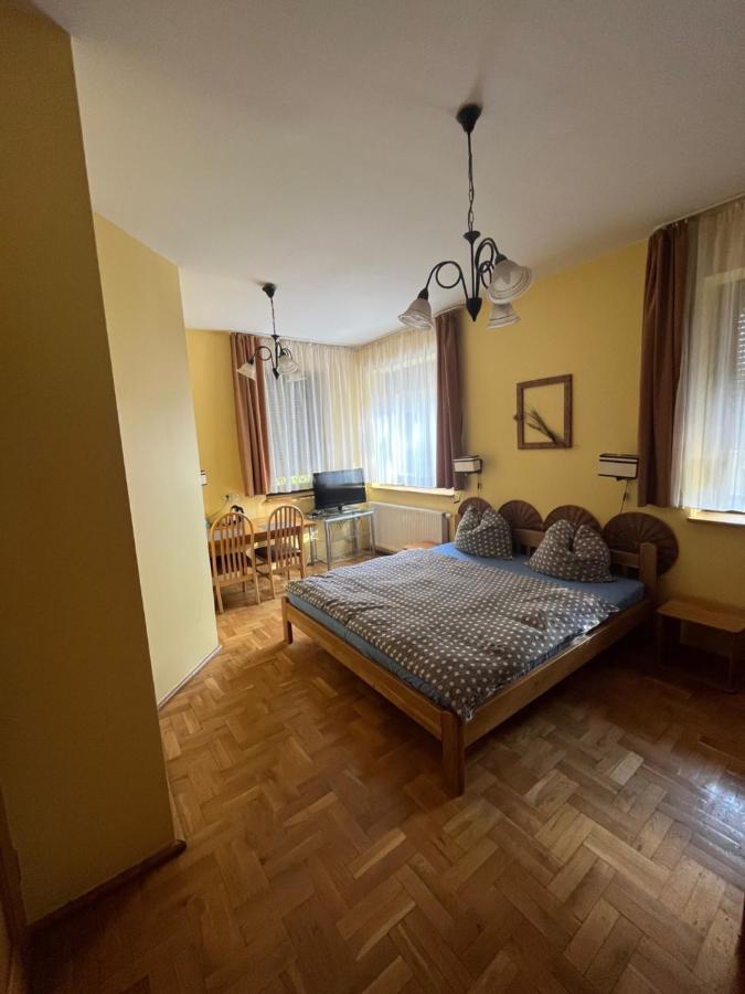 Villa Centrum With Access Kitchen (Adults Only) เจโลนากูรา ภายนอก รูปภาพ